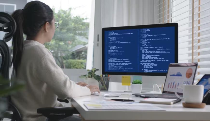 鱼峰区企业数字化解决方案：机器学习赋能商业模式升级的核心路径